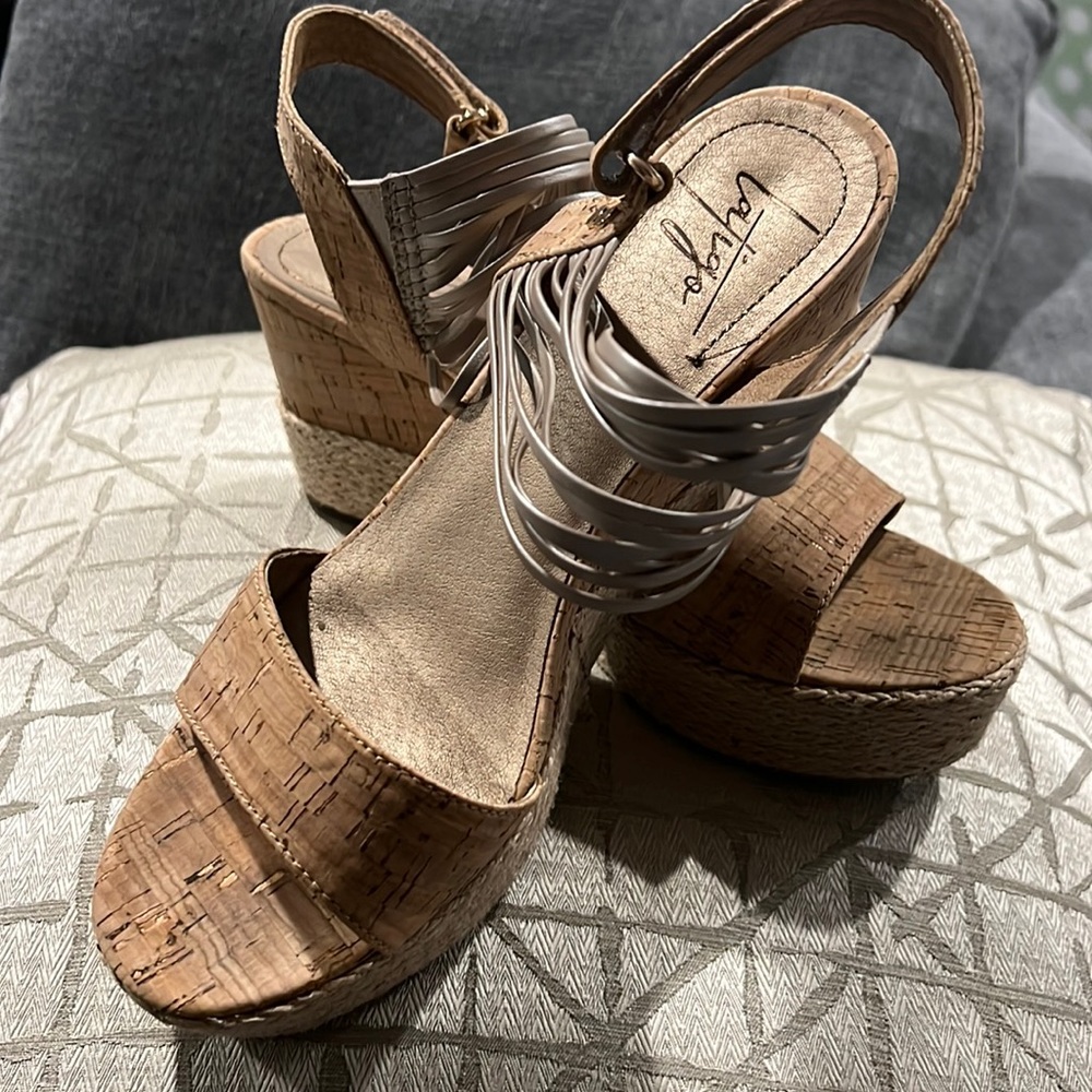 Super cute cork wedges - size 9